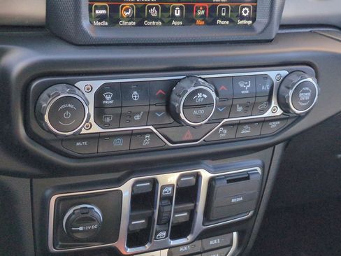 Used 2021 Jeep Wrangler Unlimited Rubicon 4xe w/ Cold Weather Group image 24