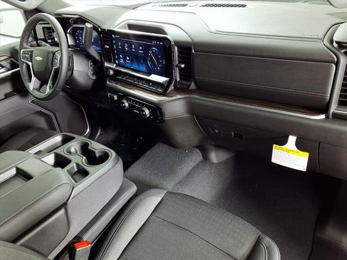 New 2026 Chevrolet Silverado 1500 LT image 12
