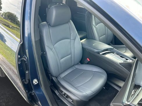 Used 2023 Buick Enclave Essence w/ Experience Buick Package FWD image 32