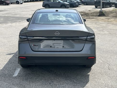 New 2026 Nissan Sentra SV w/ SV Convenience Package FWD image 6