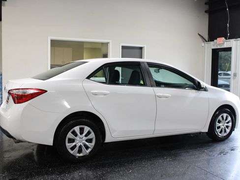 Used 2014 Toyota Corolla L FWD image 3