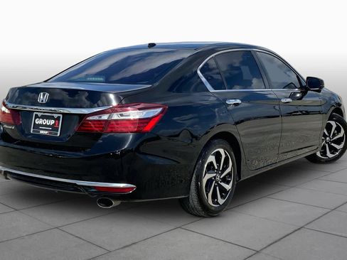 Used 2017 Honda Accord EX-L image 13