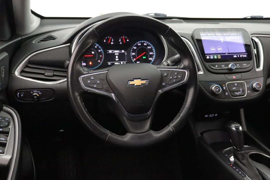Used 2019 Chevrolet Malibu RS FWD image 16