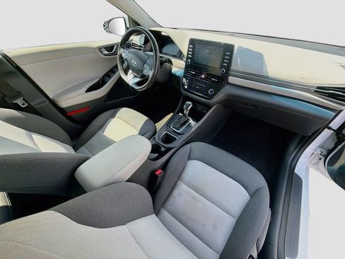 Used 2020 Hyundai Ioniq SE FWD image 30
