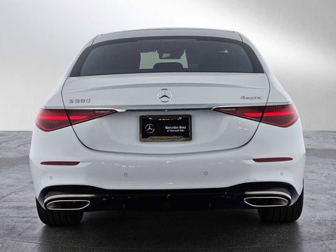New 2025 Mercedes-Benz S 580 4MATIC Sedan image 4