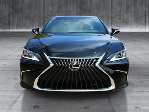 Used 2024 Lexus ES 350 w/ Premium Package FWD image 10