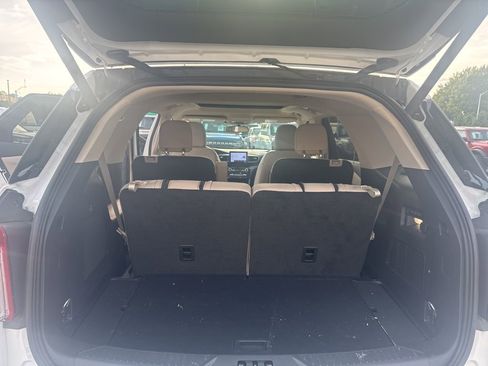 Used 2023 Ford Explorer Limited w/ Equipment Group 301A AWD/4WD image 25