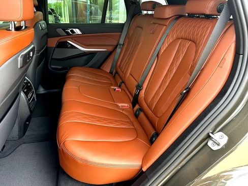 New 2026 BMW X5 xDrive40i w/ M Sport Package AWD/4WD image 14