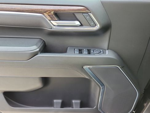 Used 2024 GMC Sierra 1500 Elevation image 22