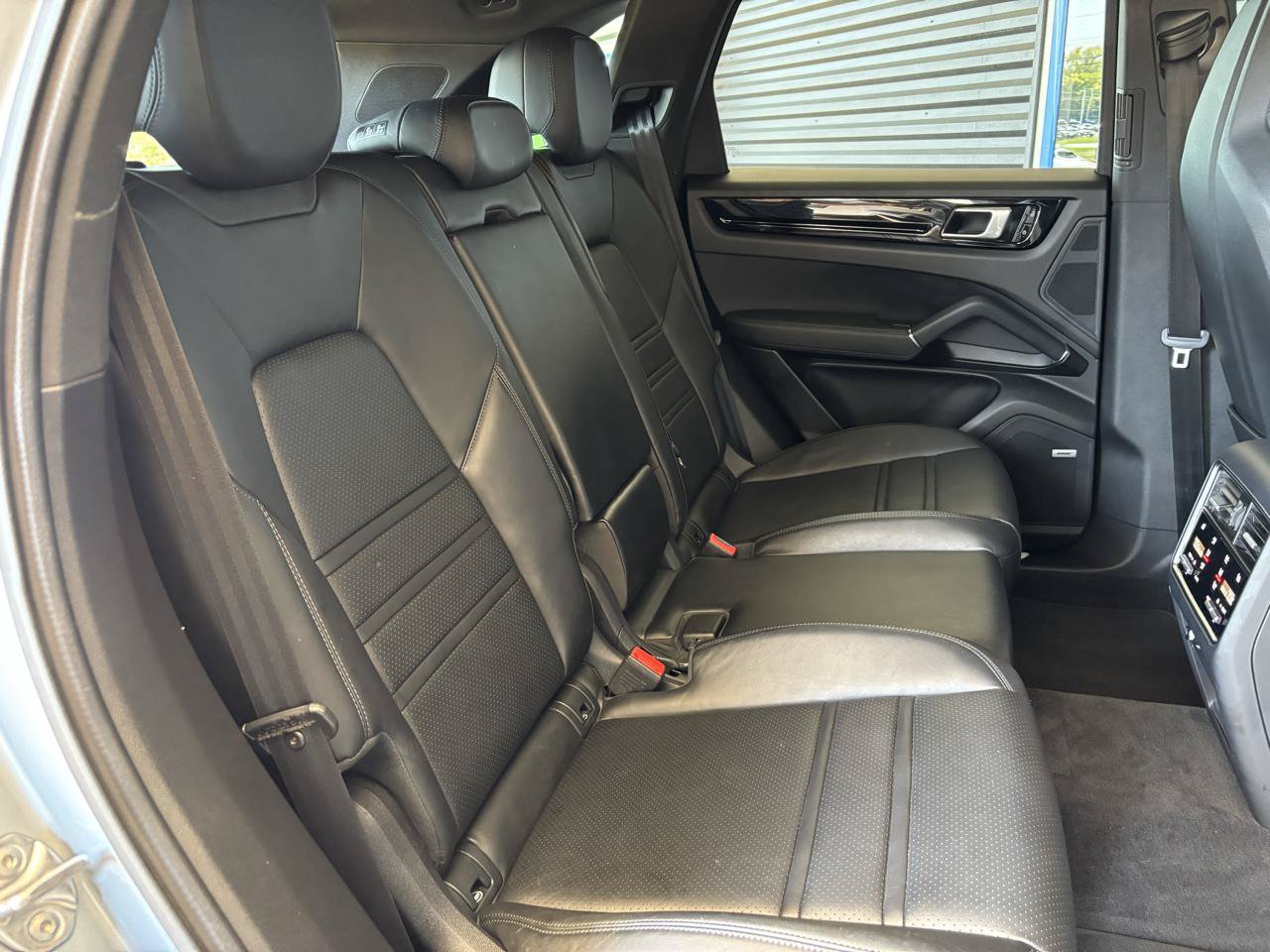 Used 2021 Porsche Cayenne S AWD/4WD image 28