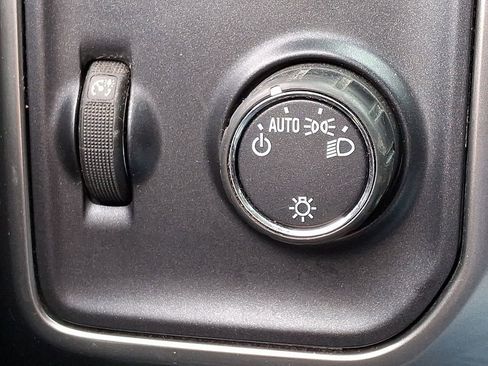 Used 2014 Chevrolet Silverado 1500 LT AWD/4WD image 24