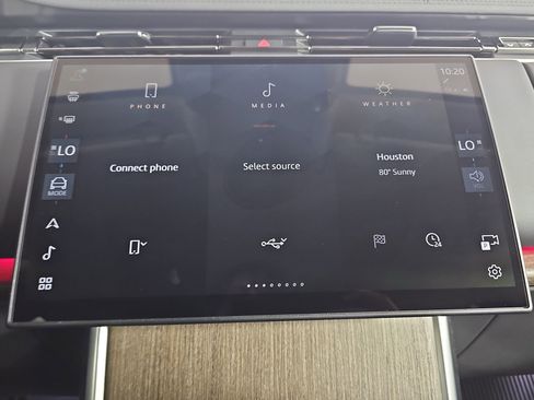 Used 2025 Land Rover Range Rover SE image 21