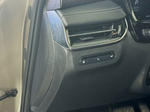 Used 2023 INFINITI QX60 Sensory w/ Vision Package image 12