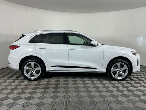 Used 2025 Audi Q5 Premium Plus w/ Premium Plus image 10