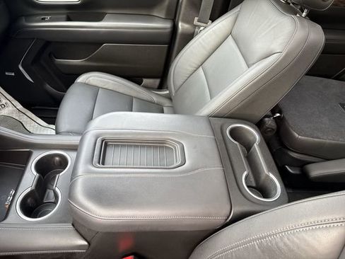 Used 2021 Chevrolet Tahoe Z71 w/ Luxury Package image 23