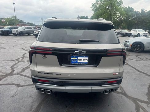 New 2026 Chevrolet Traverse Z71 w/ Enhanced Driving Package AWD/4WD image 4