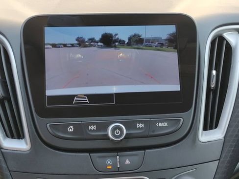 Used 2024 Chevrolet Malibu LT FWD image 15