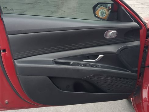 Used 2023 Hyundai Elantra SEL image 14