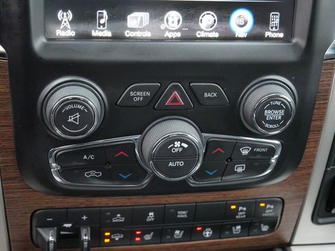 Used 2017 RAM 1500 Laramie w/ Convenience Group image 35