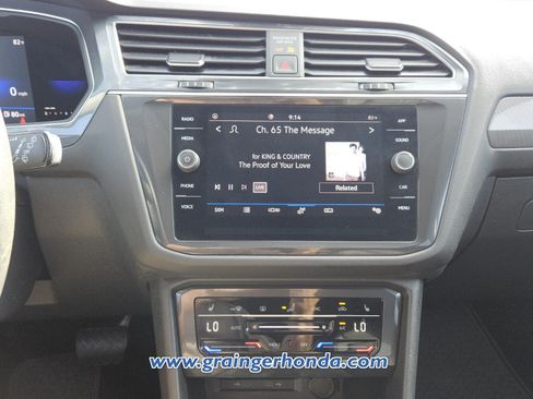 Used 2022 Volkswagen Tiguan SE FWD image 15