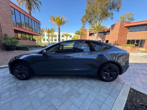 Used 2022 Tesla Model 3 Long Range image 10