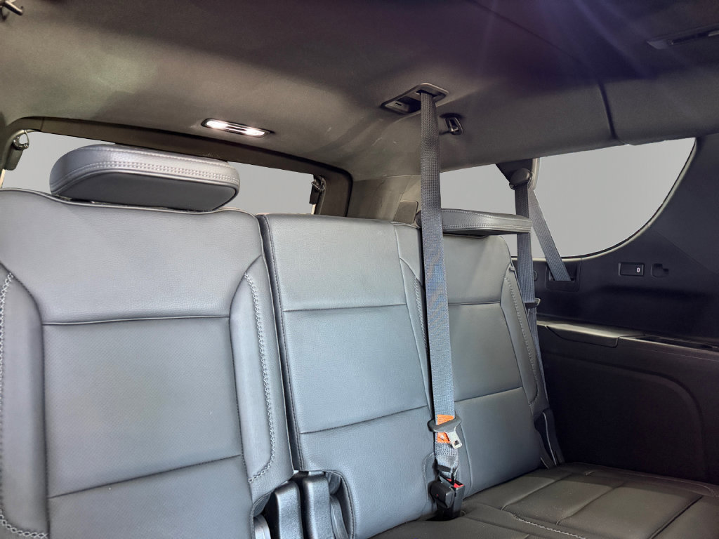 Used 2021 GMC Yukon XL Denali w/ Denali Premium Package AWD/4WD image 30