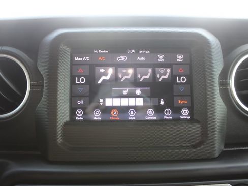 Used 2021 Jeep Wrangler Unlimited Sahara w/ LED Lighting Group AWD/4WD image 49