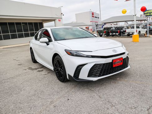 Certified 2025 Toyota Camry SE w/ Multimedia Upgrade Package image 5