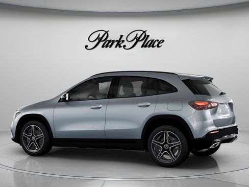 Used 2026 Mercedes-Benz GLA 250 image 11
