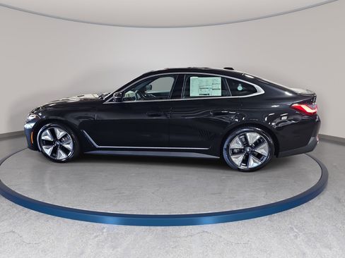 New 2026 BMW i4 xDrive40i w/ Premium Package AWD/4WD image 8