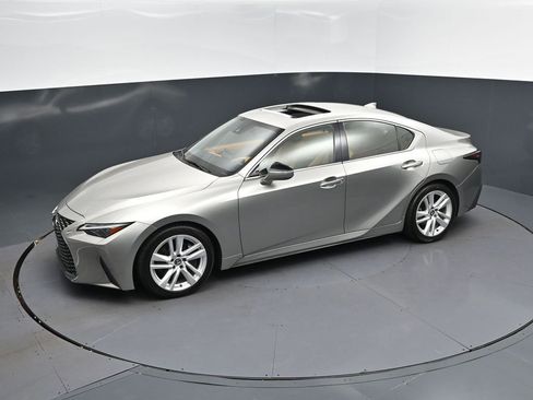 Used 2023 Lexus IS 300 w/ Comfort Package image 31