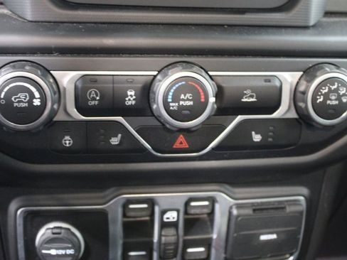 Used 2020 Jeep Gladiator Sport w/ Quick Order Package 24S image 13