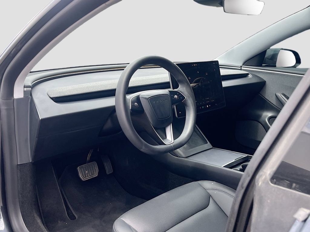 Used 2025 Tesla Model 3 Long Range AWD/4WD image 9