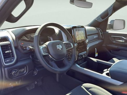 New 2026 RAM 1500 4x4 Crew Cab image 19