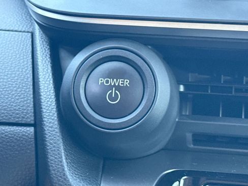 Used 2024 Toyota Prius Limited image 25