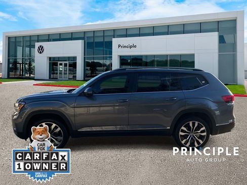Certified 2022 Volkswagen Atlas SEL AWD/4WD image 6