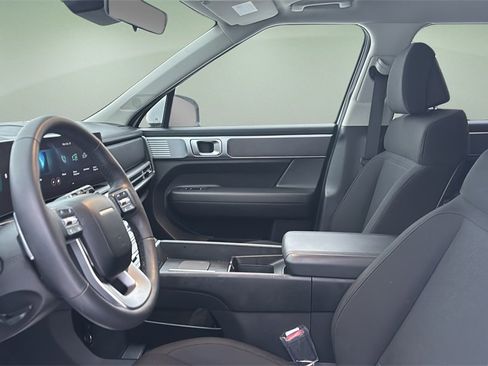 Used 2025 Hyundai Santa Fe SE image 15