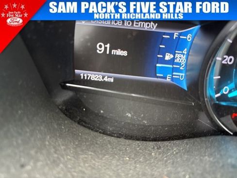 Used 2018 Ford Explorer Limited w/ Equipment Group 301A image 9