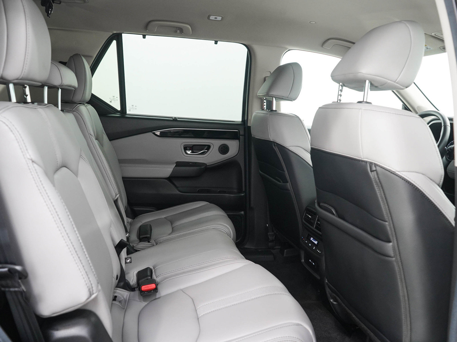 Used 2025 Honda Pilot EX-L image 14