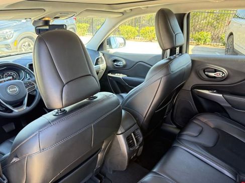 Used 2021 Jeep Cherokee Latitude Plus w/ Sun & Sound Group image 28