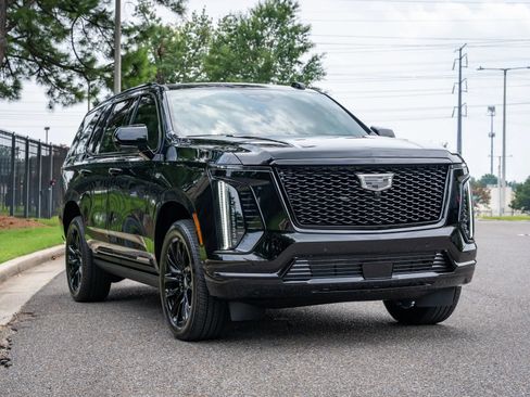 Used 2026 Cadillac Escalade Sport w/ LPO, ONYX Package AWD/4WD image 3