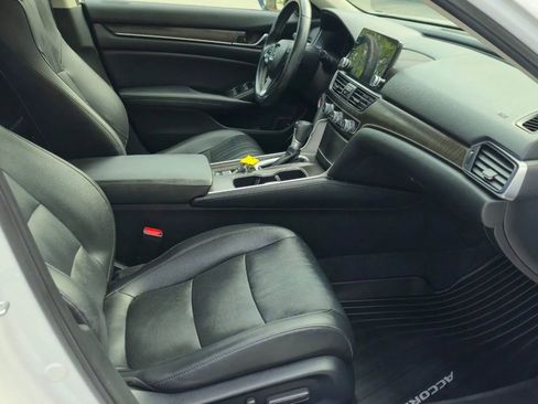 Used 2021 Honda Accord EX-L image 10