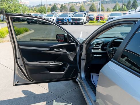 Used 2020 Honda Civic EX image 16