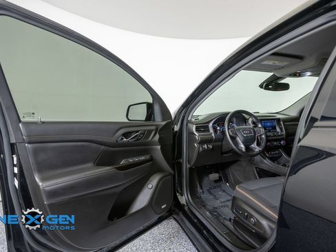 Used 2023 GMC Acadia AT4 w/ LPO, Floor Liner Package AWD/4WD image 9