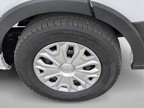 Used 2025 Ford Transit 350 XLT image 25