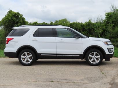 Used 2017 Ford Explorer XLT w/ Equipment Group 202A