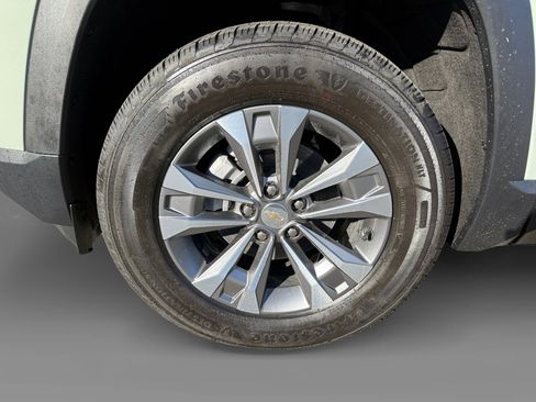 New 2026 Chevrolet Equinox LT w/ Convenience Package II image 9