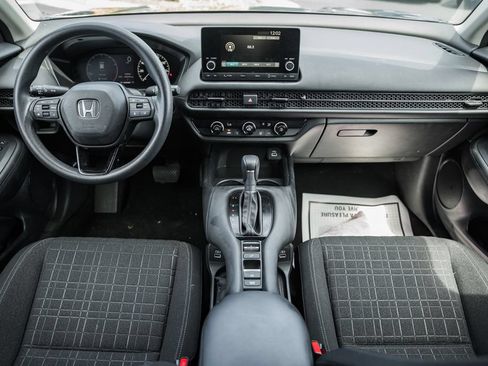 Used 2023 Honda HR-V LX image 17