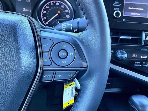 Used 2024 Toyota Camry SE image 26