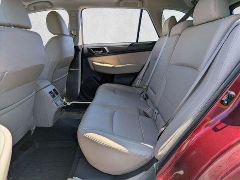 Used 2019 Subaru Outback 3.6R Limited AWD/4WD image 18